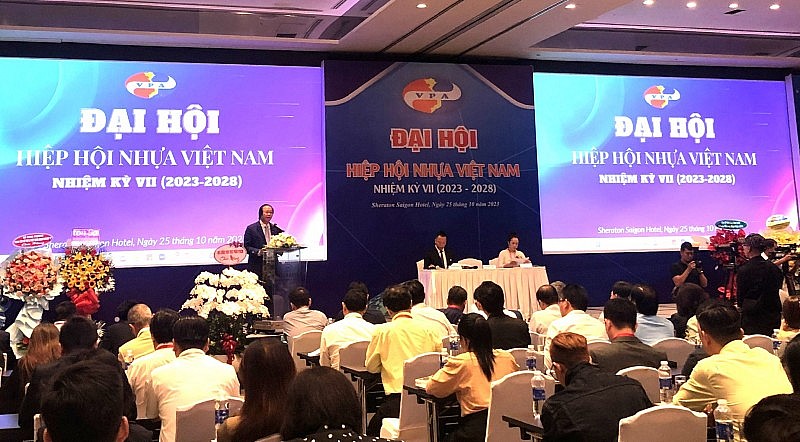 Xu hướng ph&aacute;t triển của ng&agrave;nh nhựa trong 5 năm tới